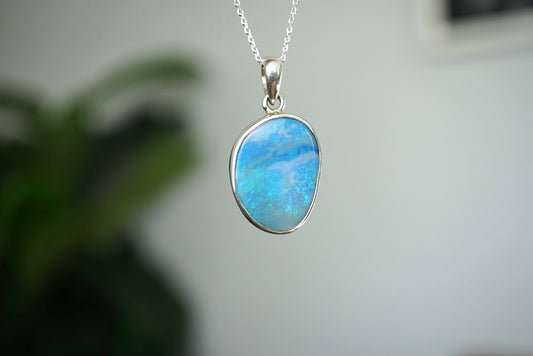 Bayview - Solid Lightning Ridge Opal Pendant