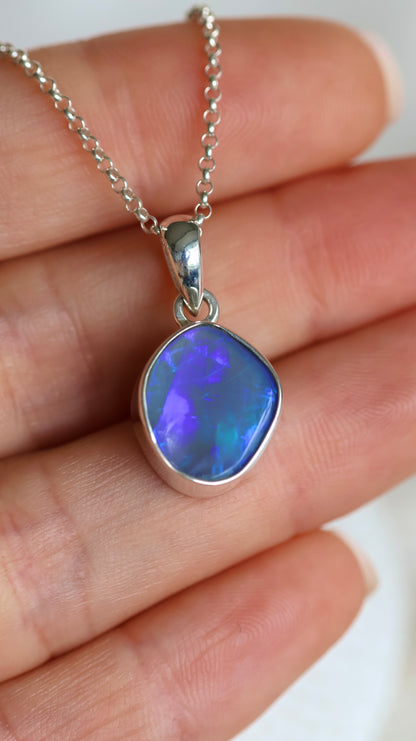 Luz Australian Opal Pendant