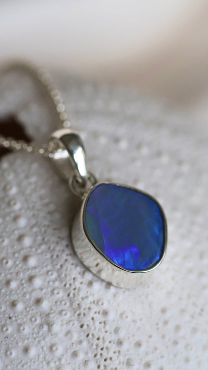 Luz Australian Opal Pendant