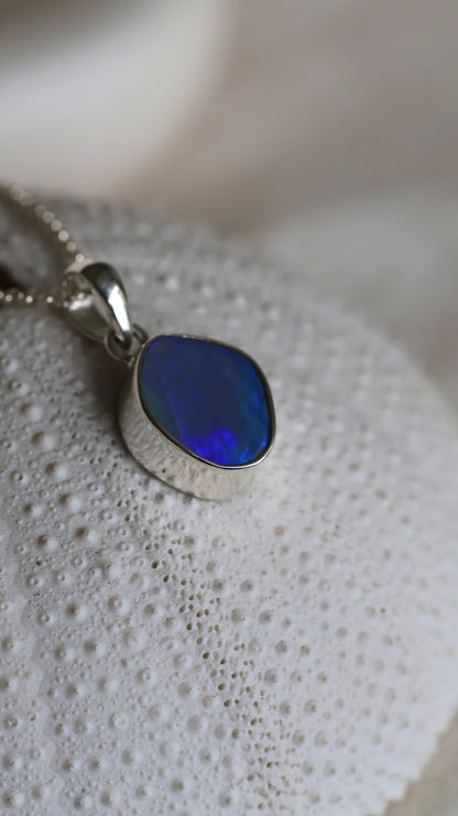 Luz Australian Opal Pendant