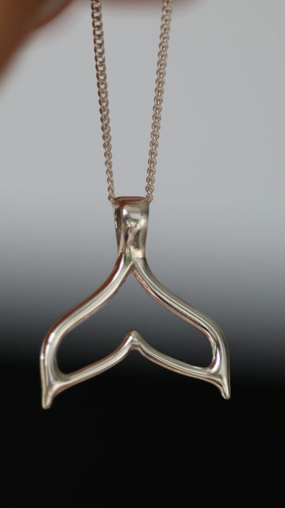 Whale tale pendant