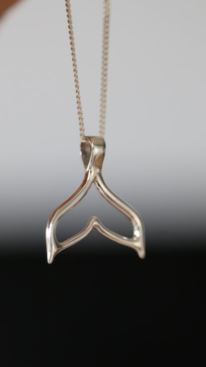 Whale tale pendant