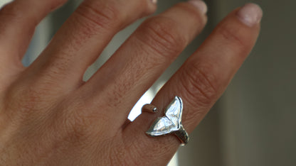 Whale Tail - Hammered Ring
