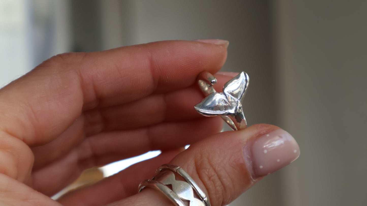 Whale Tail - Hammered Ring