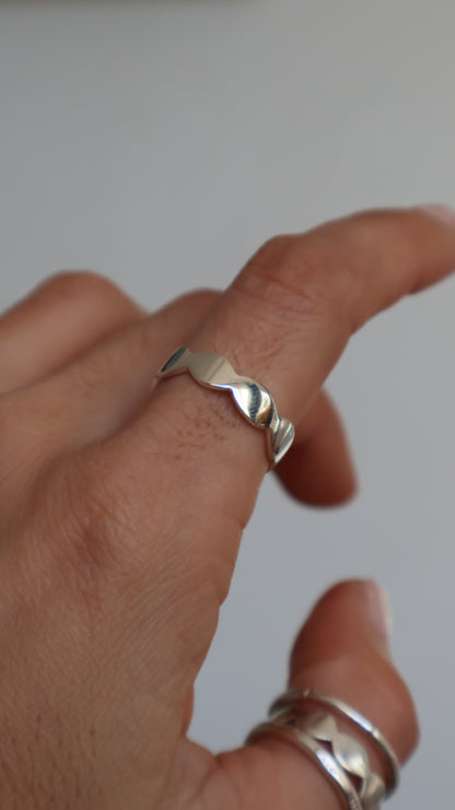 Ripple Ring