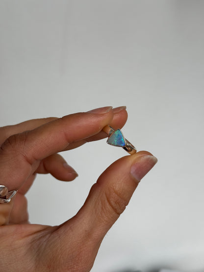 Sia Ring – Lightning Ridge Opal size 7