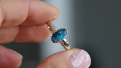 Solid Lightning Ridge Opal Size 7 (O)