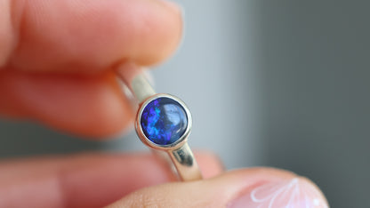 Solid Lightning Ridge Oapl Ring size 8.5 (Q 1/2)