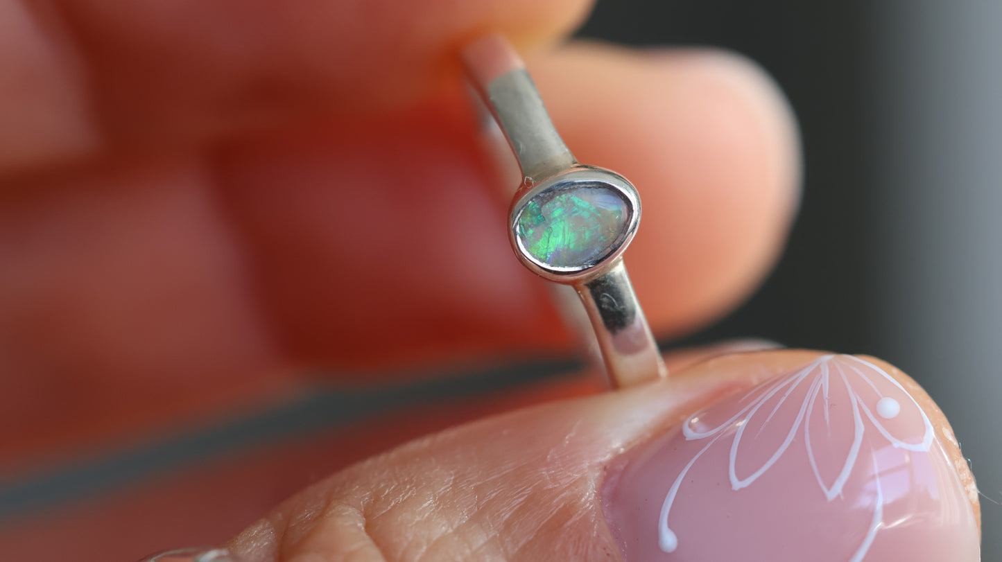Solid Lightning Ridge Opal Ring szie 6 (L)