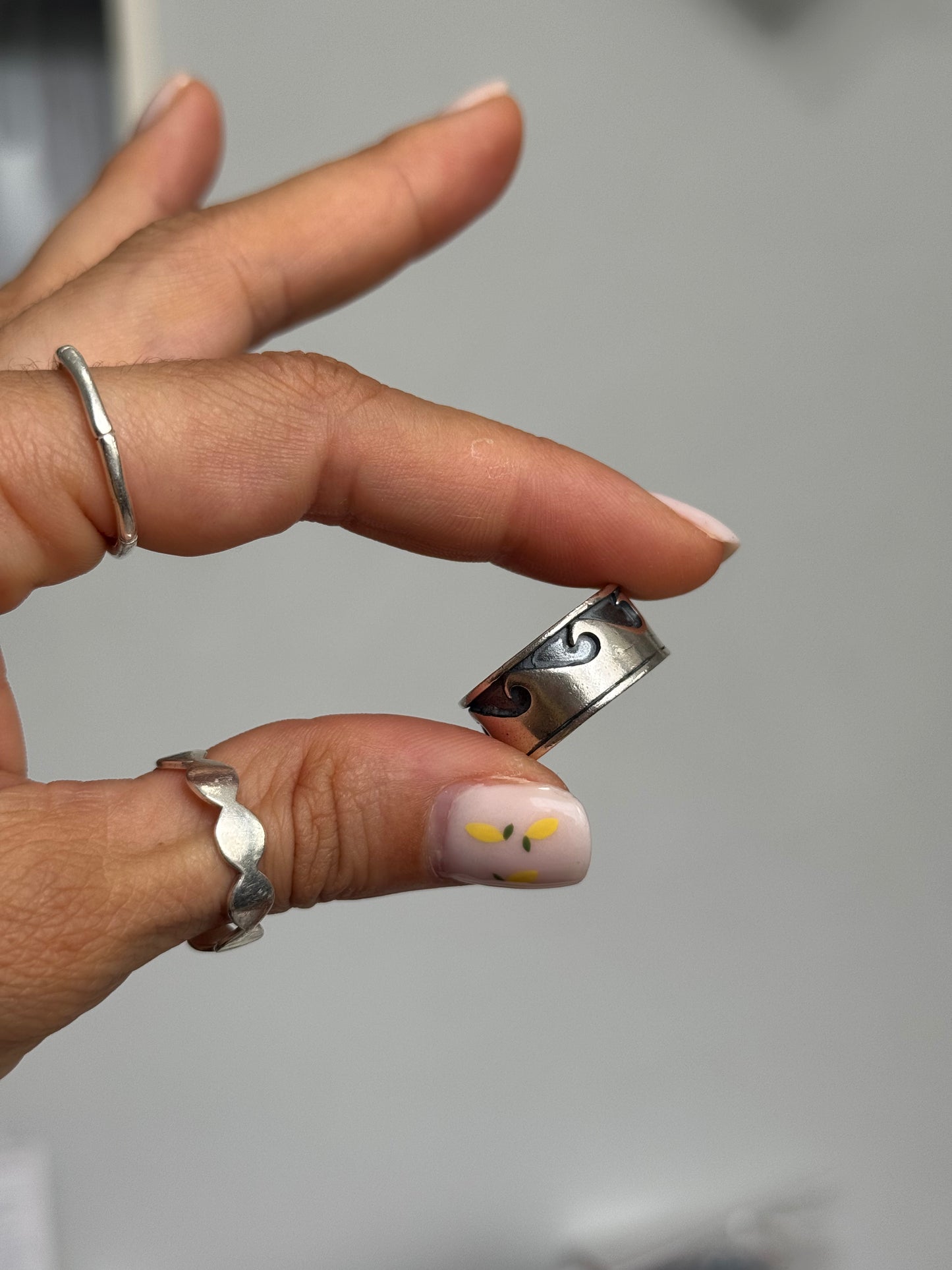 Plain wave ring