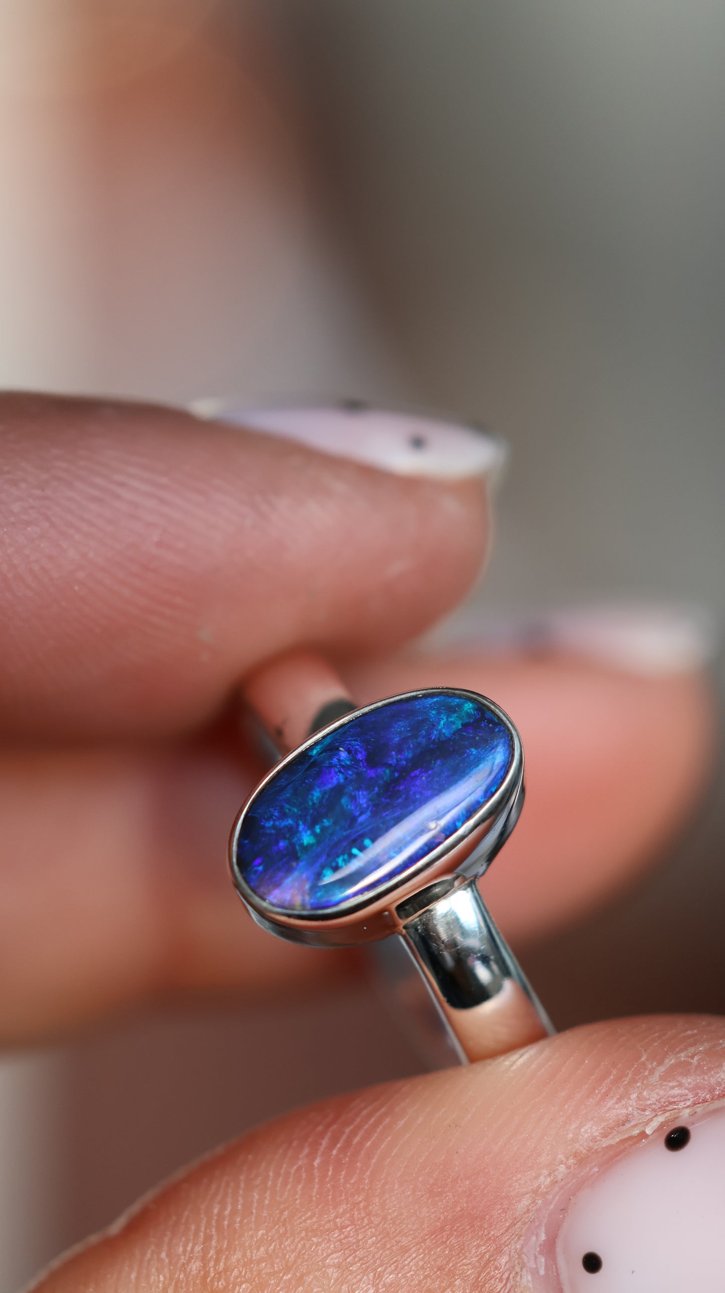 Lightning Ridge semi-black opal Ring