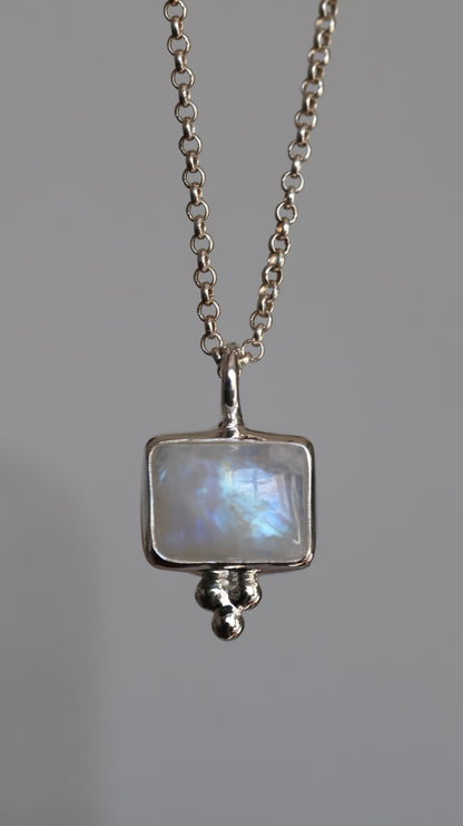 Bay Moonstone Pendant