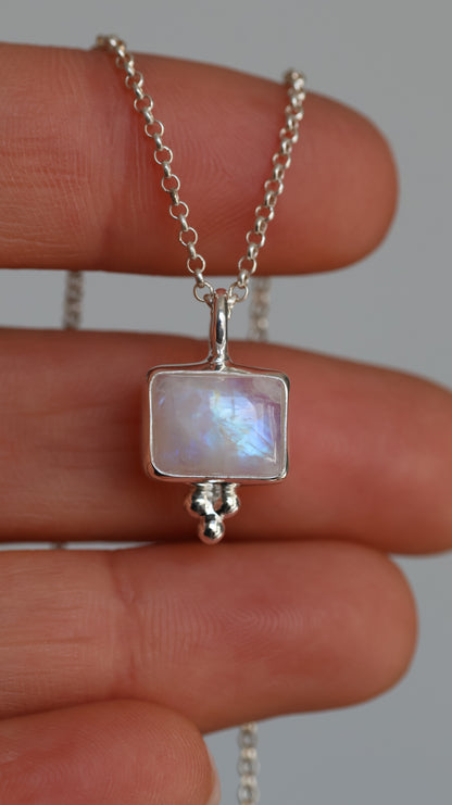 Bay Moonstone Pendant