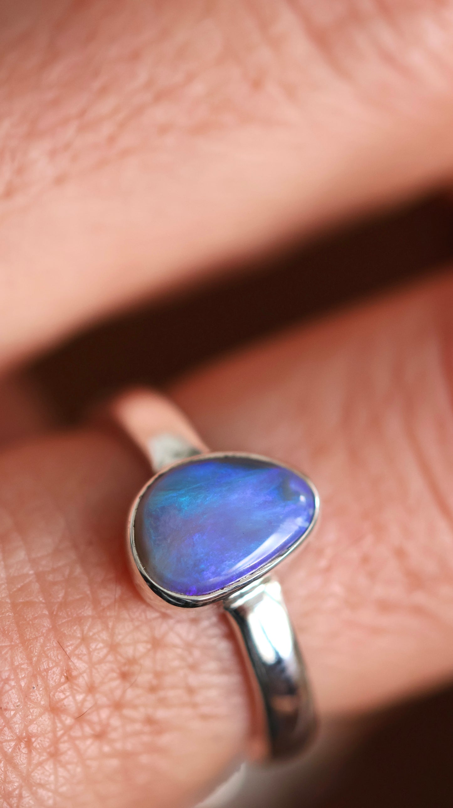 Solid Lightning Ridge Opal Ring 6.5