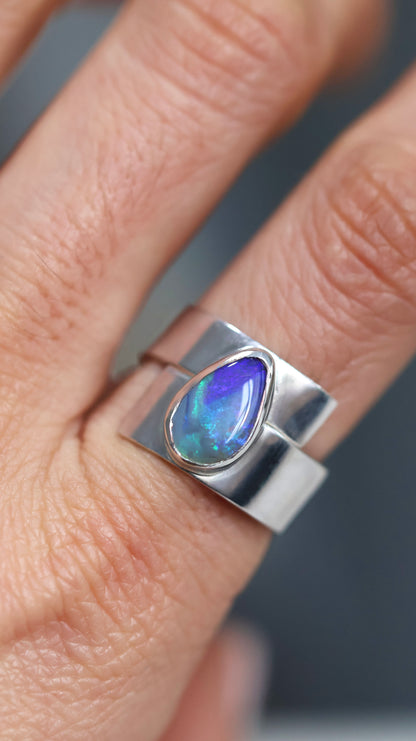 Solid Lightning Ridge Opal Ring