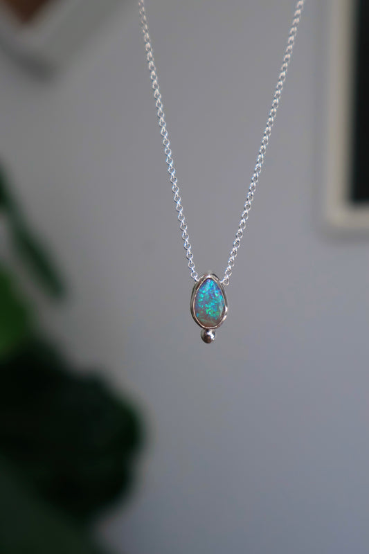Liko — Lightning Ridge Opal Necklace