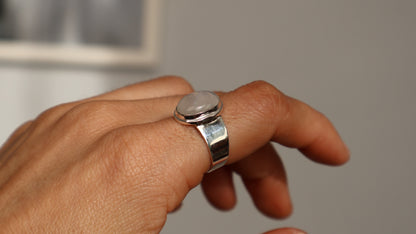 Evara — Moonstone Ring