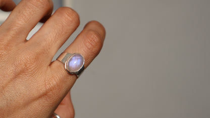 Evara — Moonstone Ring