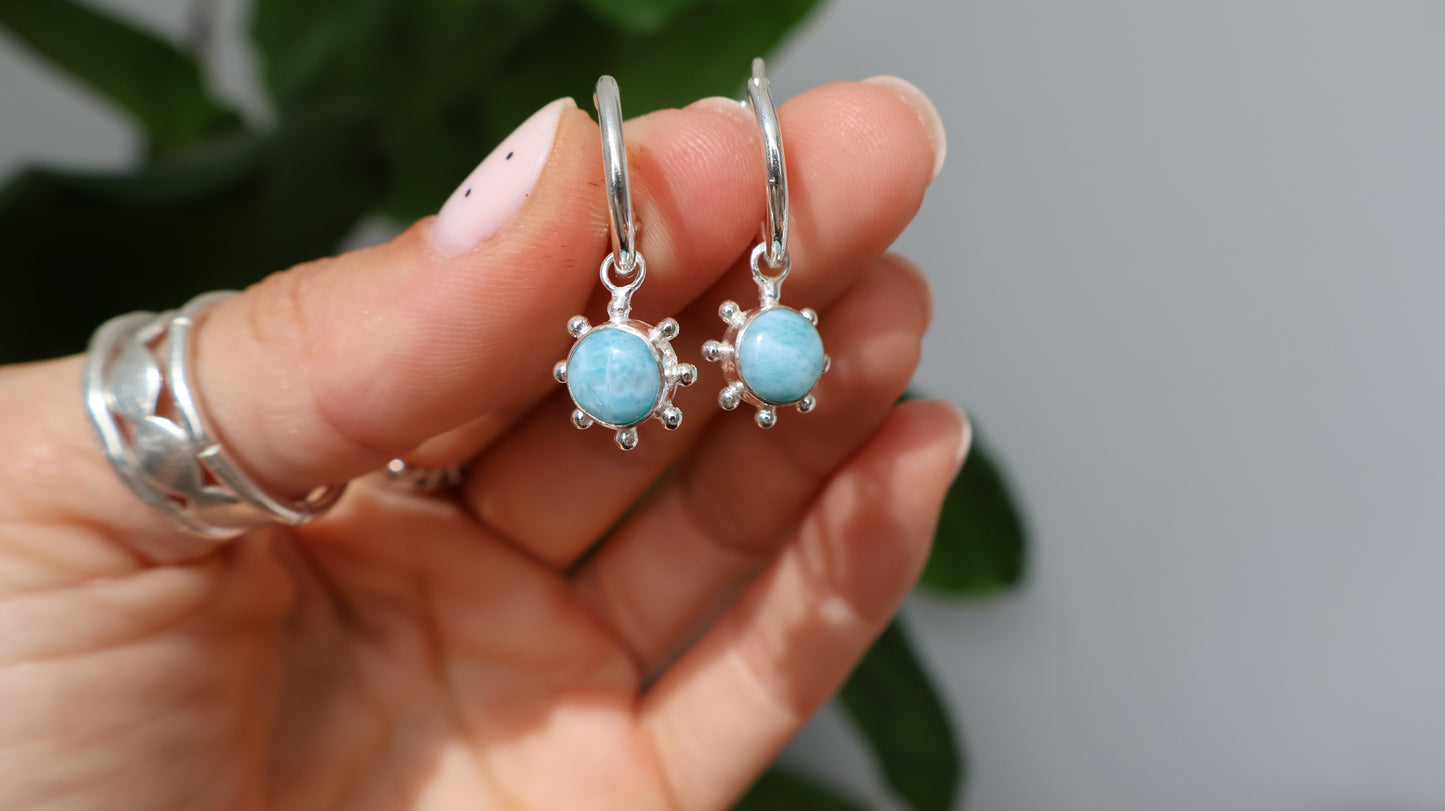 Larimar Sunburst Huggies