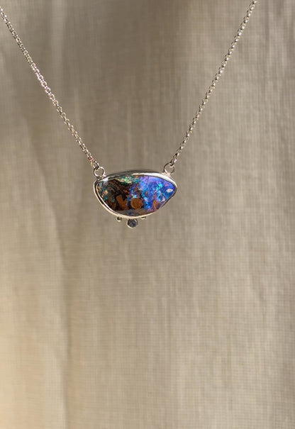 Cenit - Solid Boulder Opal Necklace